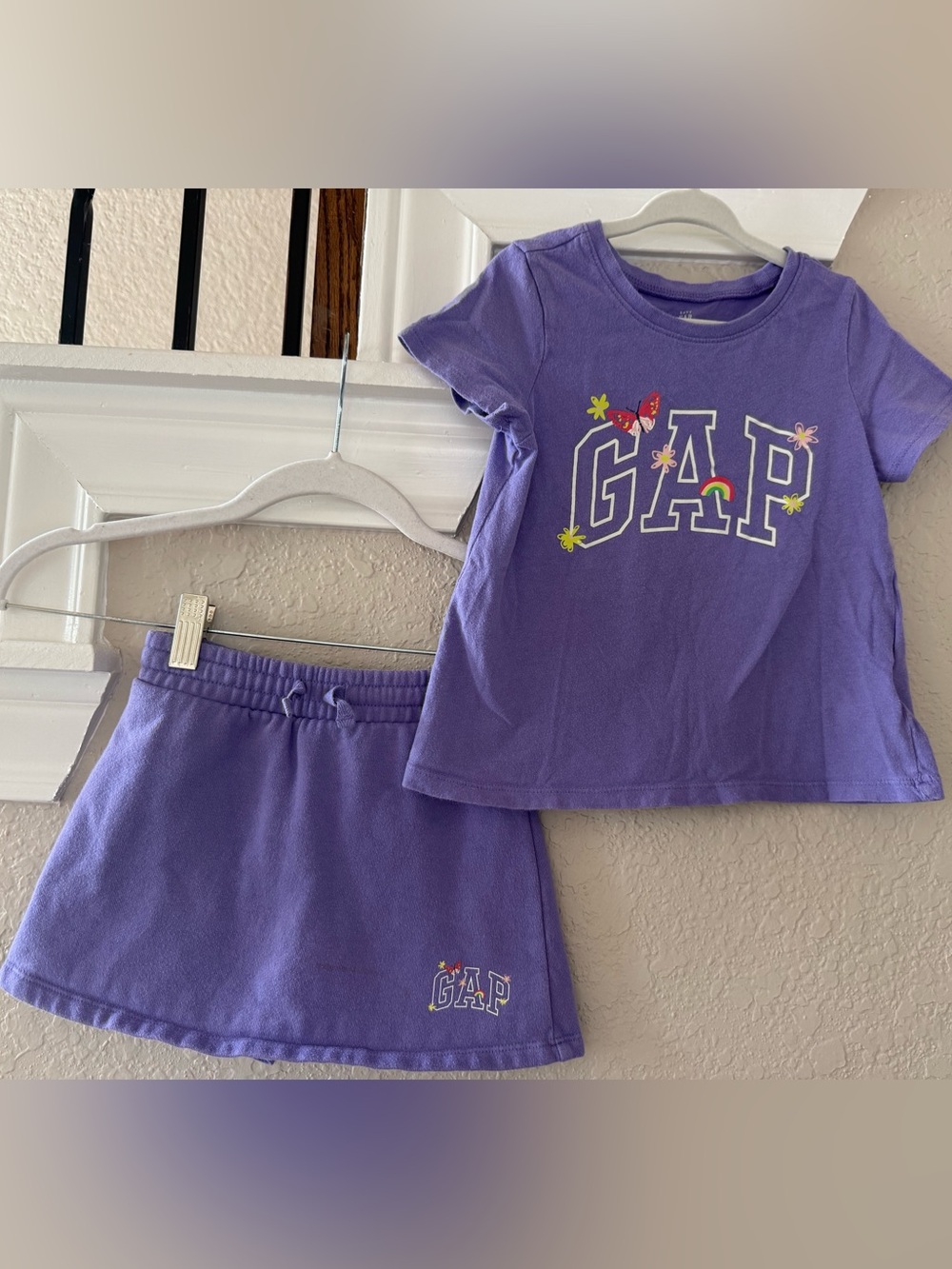 GAP Tee and Skirt Set (5T)
